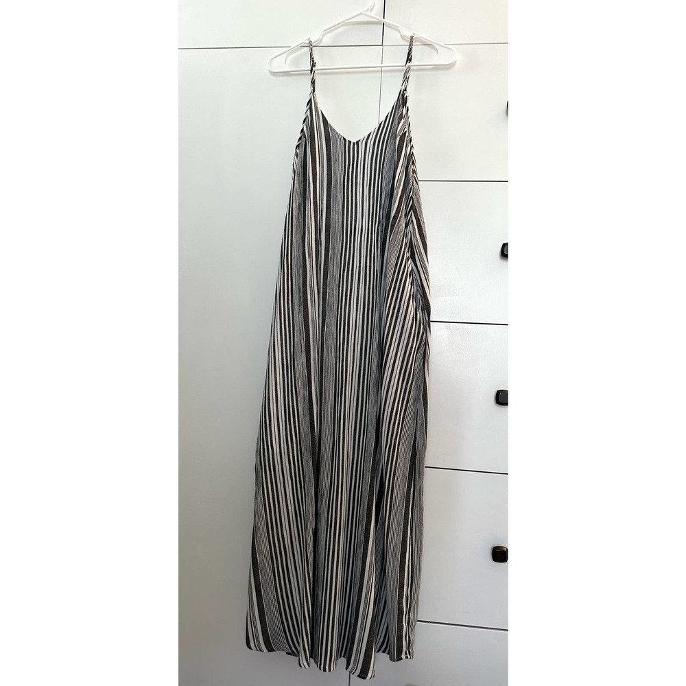 Entro Maxi Vertical Striped Dress